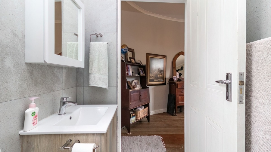 3 Bedroom Property for Sale in Voelklip Western Cape